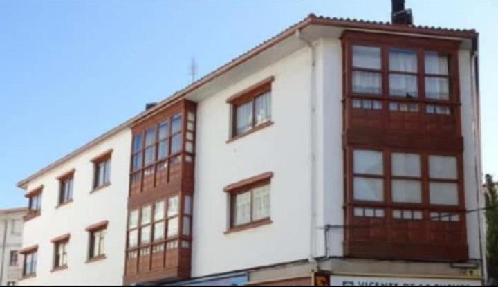 Pension La Plaza Betanzos Exterior photo