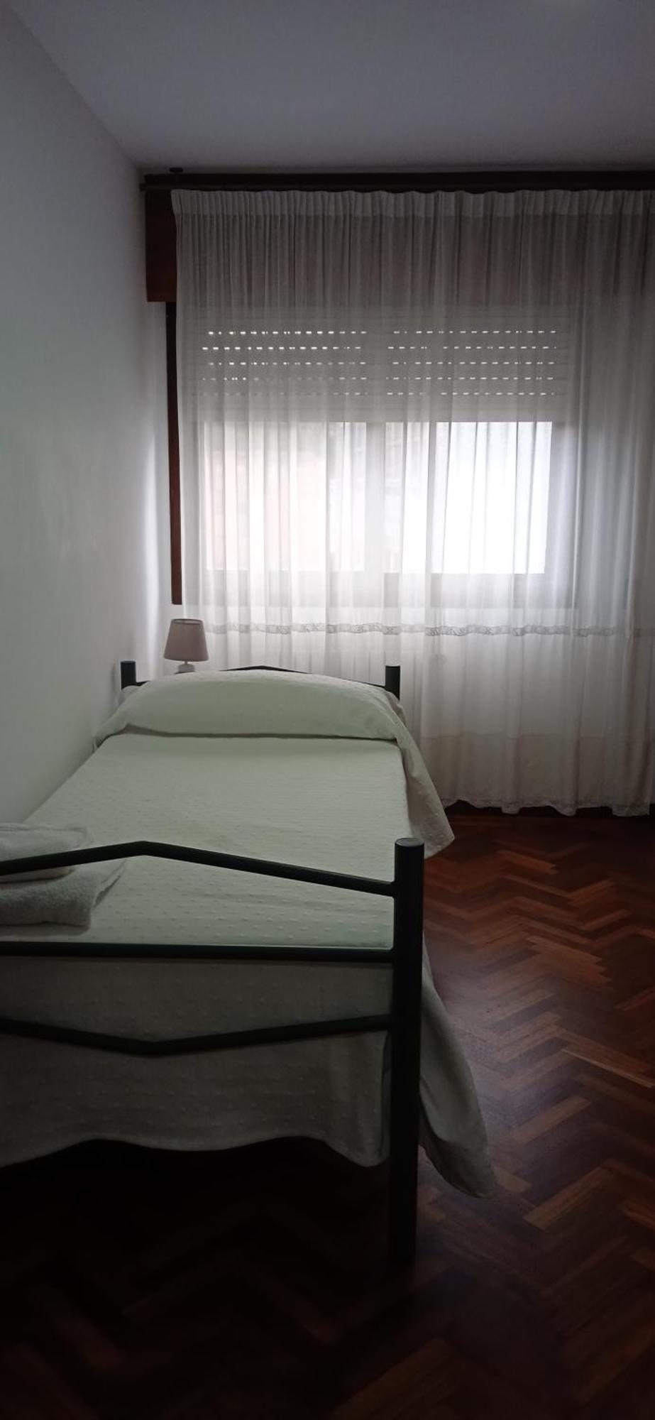 Pension La Plaza Betanzos Exterior photo